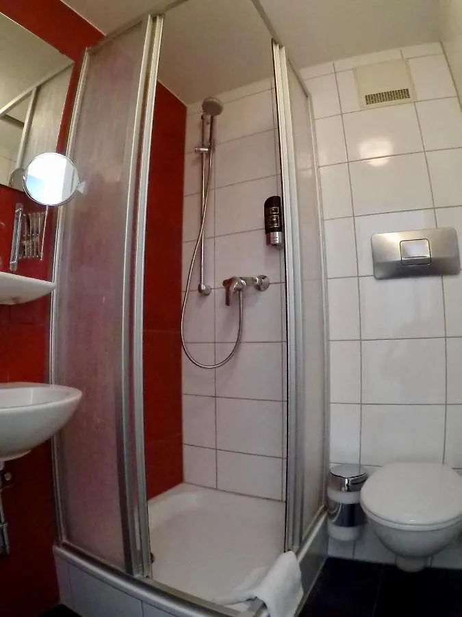 ***  Das Steeps Ihr Brauhaus Und Hotel Cologne Germany