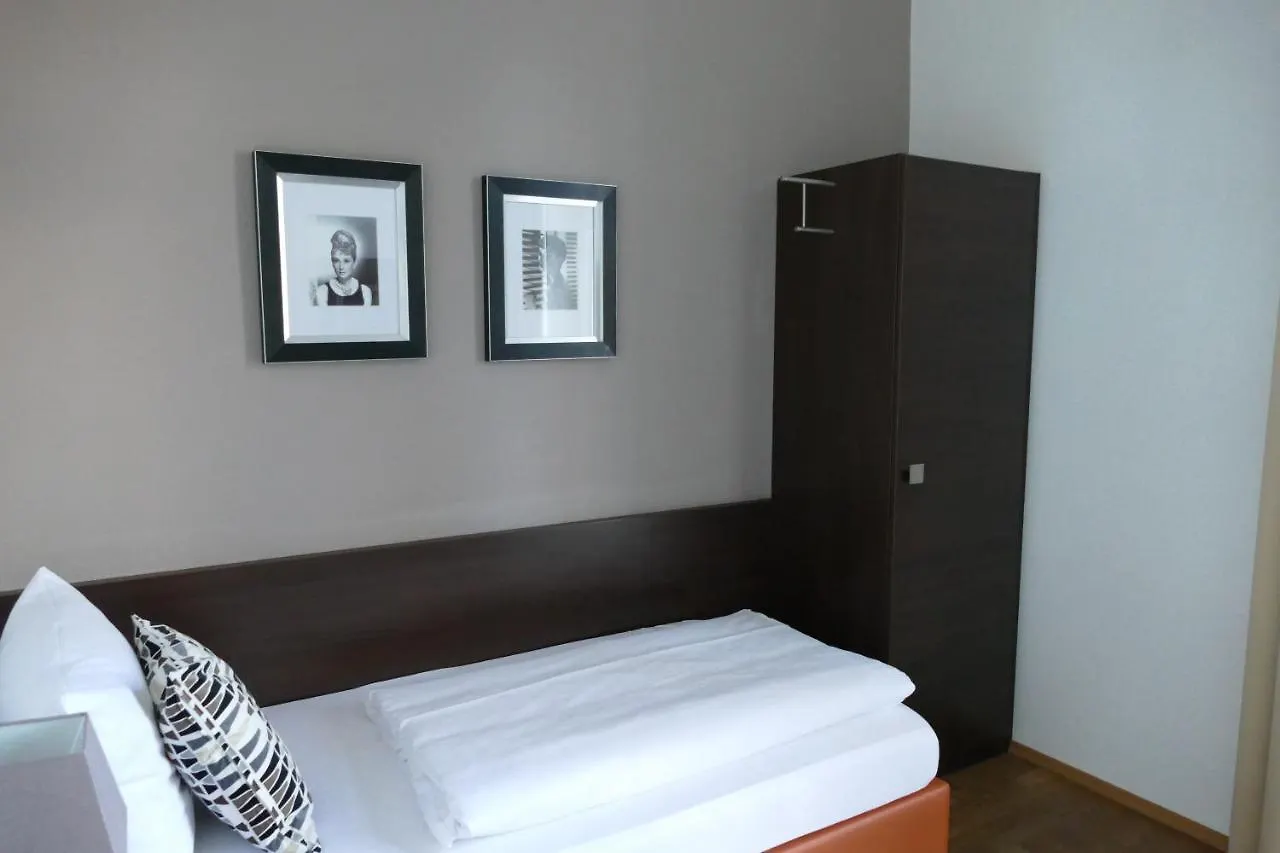 Das Steeps Ihr Brauhaus Und Hotel Cologne